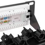 Patch panel de 24 puertos RJ45 Cat.6 UTP 1U con peine - RC03800 - 07